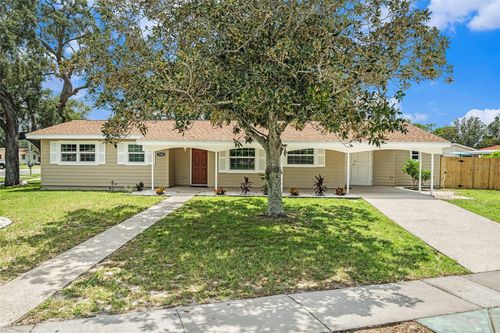 7360 Gates Cir, Spring Hill, FL, 34606-6209 | Card Image