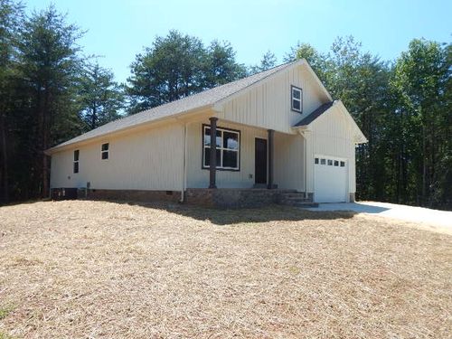 283 Hidden River Ave, Sparta, TN, 38583-7511 | Card Image