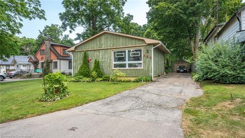 252 Old Highway 24, Waterford, ON, N0E1Y0 | Card Image