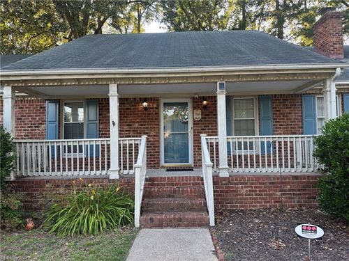 720 Baywood Trl, Chesapeake, VA, 23323-4202 | Card Image