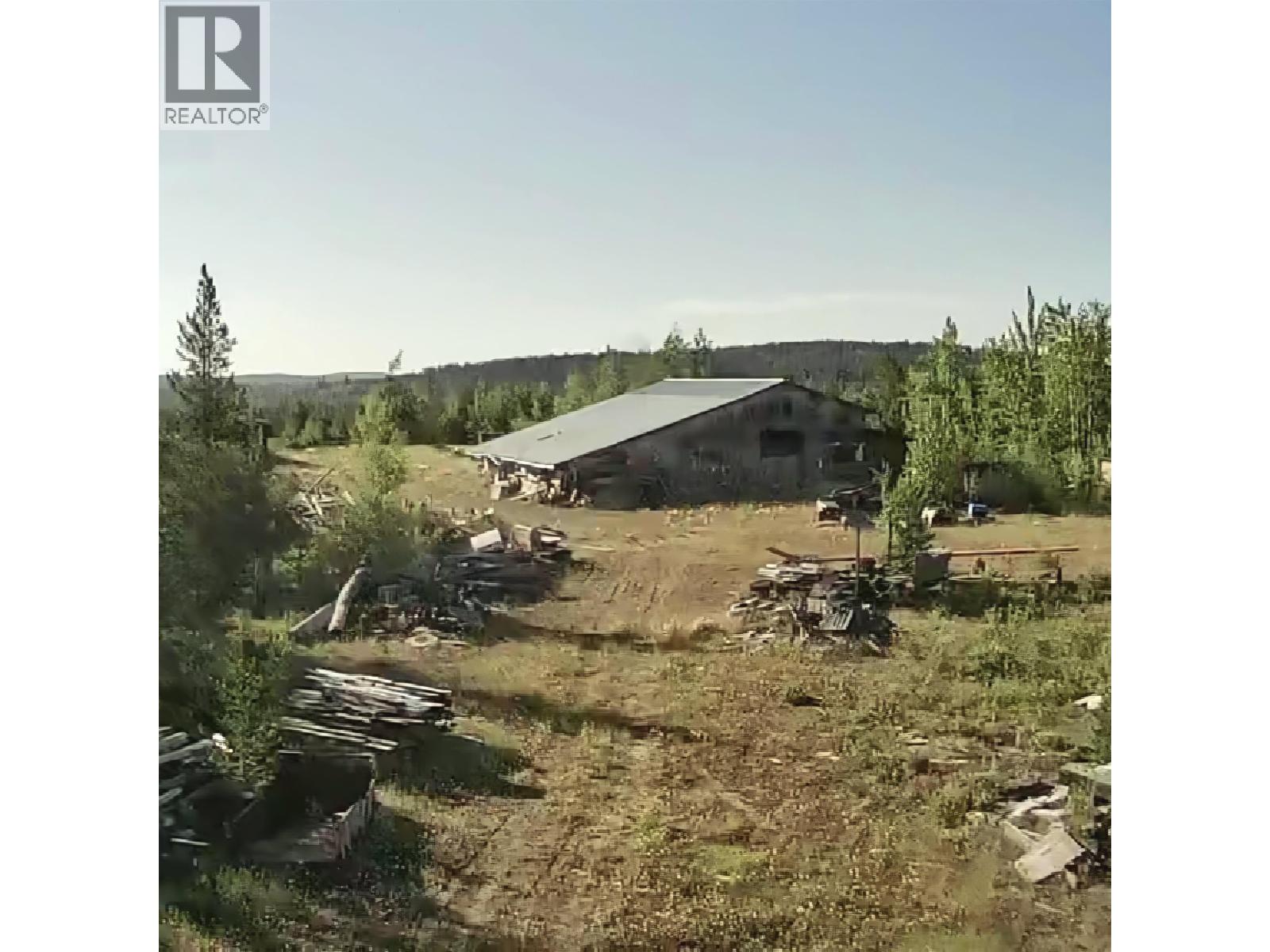 Residential in 100 Mile House 3