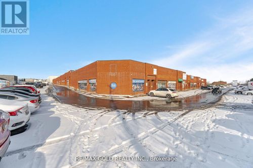 26-2074 Steeles Ave E, Brampton, ON, L6T4Z9 | Card Image