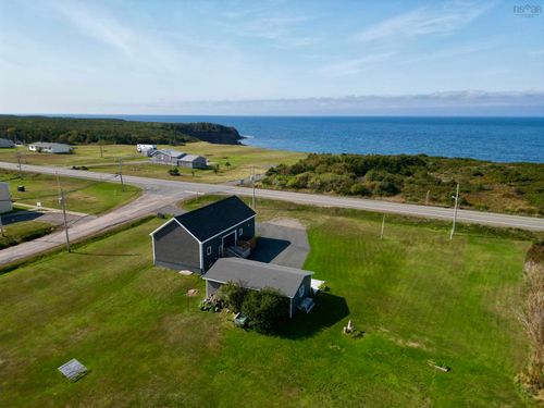 5 Pembroke Rd, Grand Étang, NS, B0E1L0 | Card Image