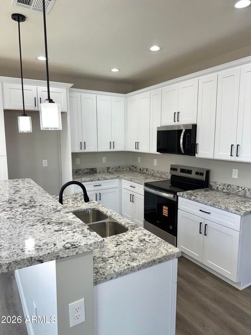 2057 E Orange Street, Tempe, AZ, 85281 | Card Image