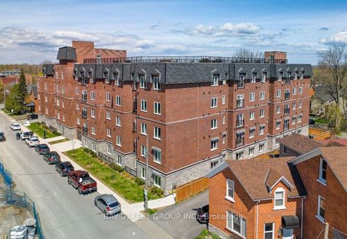 213-501 Frontenac St, Kingston, ON, K7K4L9 | Card Image