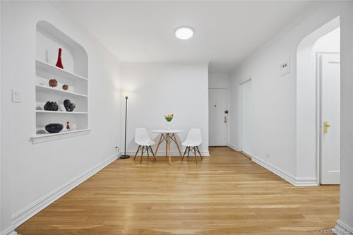 apt-324-35 75th St, Jackson Heights, NY, 11372-4412 | Card Image