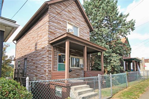 1326 Wolfe Ave, Braddock, PA, 15104-2718 | Card Image