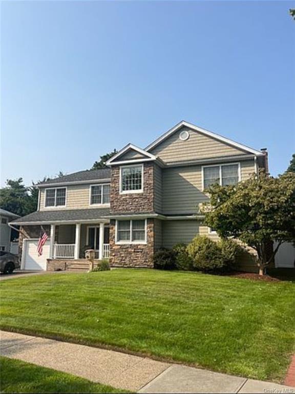 Lakeville Ln, East Meadow, NY 11554
