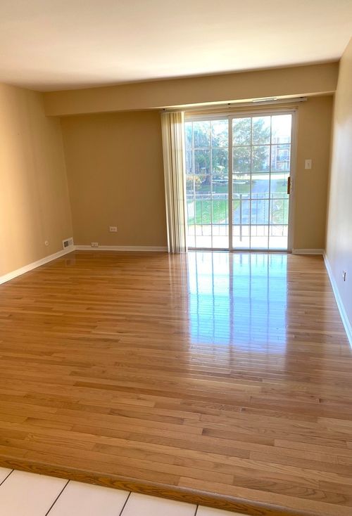 apt-312-1519 N Windsor Dr, Arlington Heights, IL, 60004-4106 | Card Image