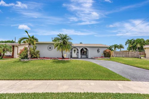 2480 Nw 94th Ter, Sunrise, FL, 33322-2771 | Card Image