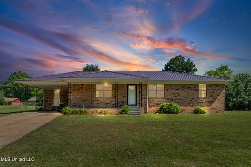 455 Hill St, Holly Springs, MS, 38635-2103 | Card Image