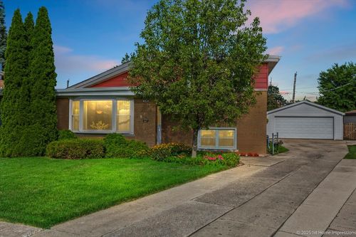9744 S Utica Ave, Evergreen Park, IL, 60805-3149 | Card Image