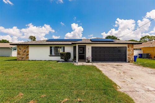 5913 Untermeyer Ct, NORTH FORT MYERS, FL, 33903-5830 | Card Image