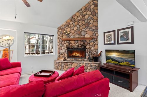 33389 Wild Cherry Dr, Green Valley Lake, CA, 92341 | Card Image