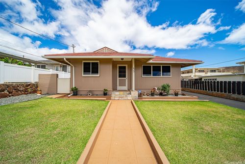 623 10th Ave, Honolulu, HI, 96816-6470 | Card Image