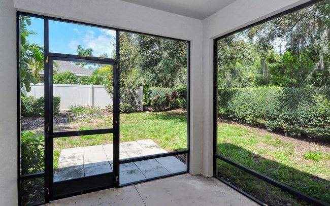 5512 Mang Pl, House other with 3 bedrooms, 2 bathrooms and null parking in SARASOTA FL | Image 11