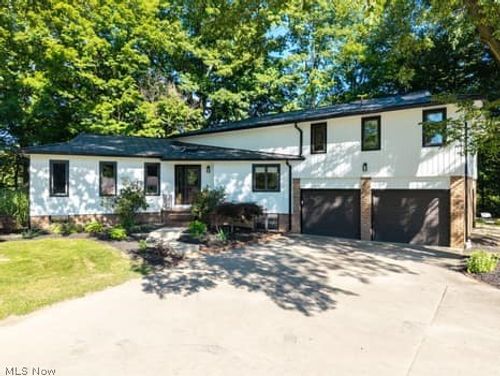 7787 Boneta Rd, Wadsworth, OH, 44281-8405 | Card Image