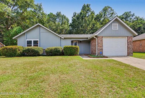 15509 Lyda Steen Dr, Biloxi, MS, 39532-7330 | Card Image