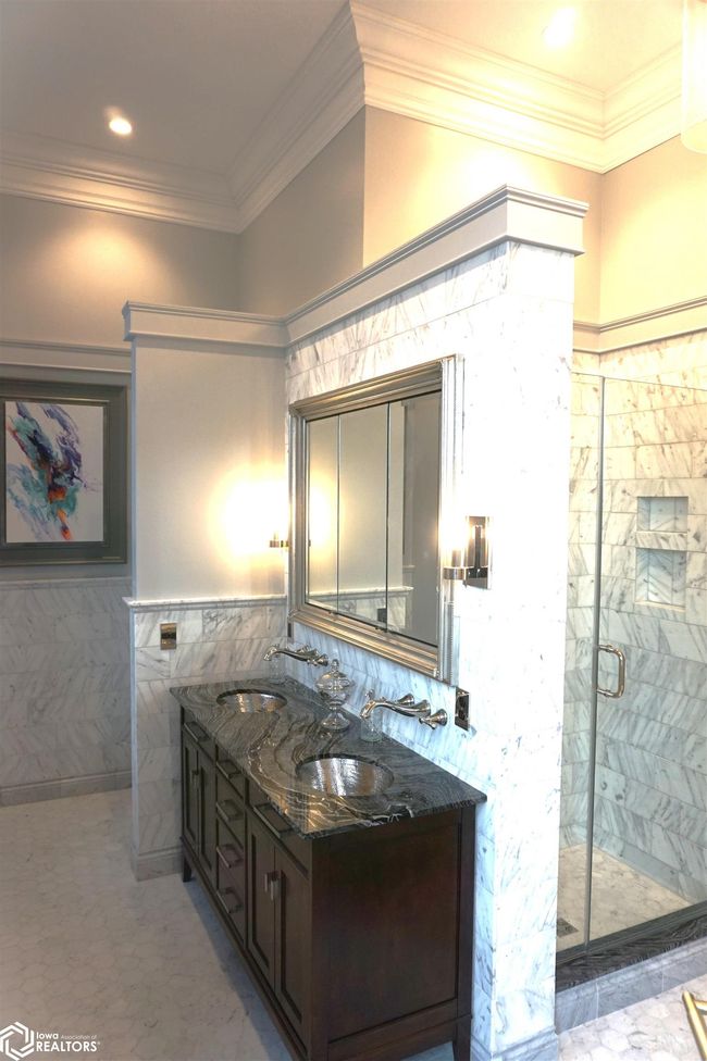 201 E State St, Condo with 2 bedrooms, 3 bathrooms and null parking in Algona IA | Image 77