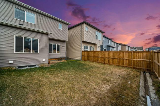 33 Savanna Row Ne, Home with 4 bedrooms, 3 bathrooms and 2 parking in Calgary AB | Image 39