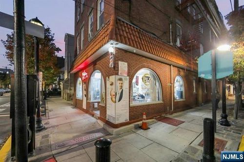 300 49th St, Union City, NJ, 07087-5130 | Card Image