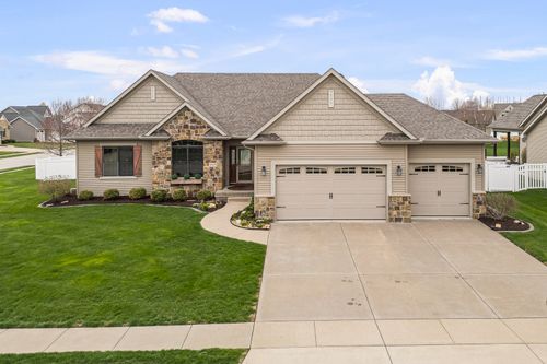 6608 Prairie Grass Ln, Bettendorf, IA, 52722-6428 | Card Image