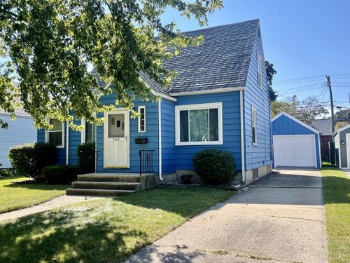 7812 21st Avenue, Kenosha, WI, 53143 | Card Image