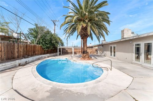 2129 N Michael Way, Las Vegas, NV, 89108-3173 | Card Image