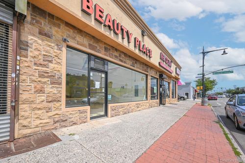 225 Merrick Blvd, Laurelton, NY, 11413-2026 | Card Image