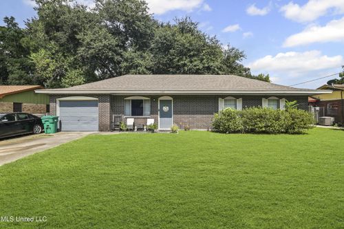 5707 Eastwood Dr, Moss Point, MS, 39563-6017 | Card Image