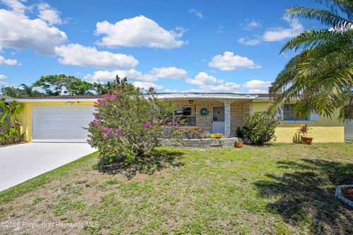 5239 Eagle Drive, HOLIDAY, FL, 34690 | Card Image