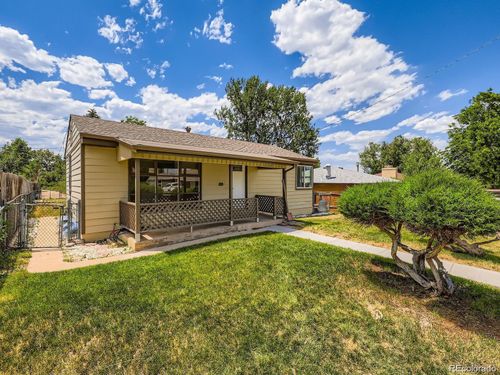 235 S Stuart St, Denver, CO, 80219-1822 | Card Image
