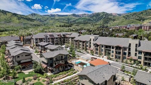 201-3703 Blackstone Dr, Park City, UT, 84098-6776 | Card Image