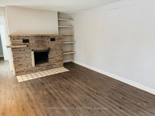 12084 Hurontario St, Brampton, ON, L7A1E6 | Card Image