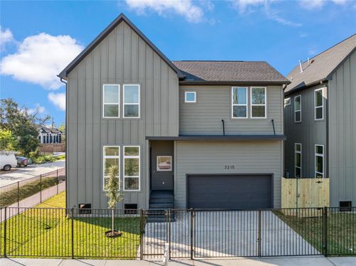 3219 Brewster St, Houston, TX, 77026-5005 | Card Image