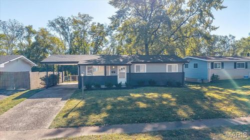 1830 Apple Blossom Ct, Florissant, MO, 63031-3009 | Card Image