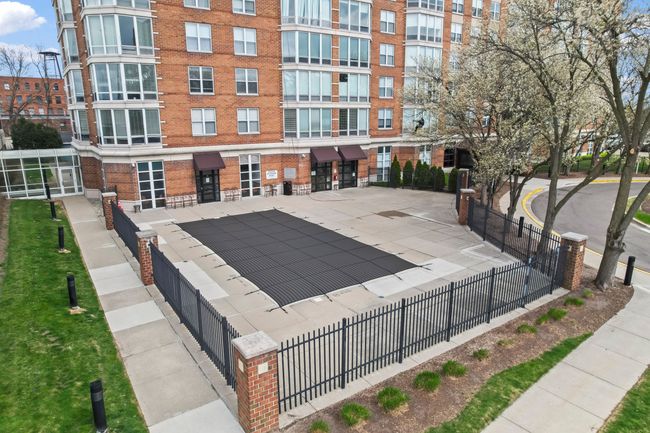 Great Lakes Tower Pool | Image 35