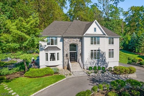 55 Sycamore Way, Warren, NJ, 07059-5661 | Card Image