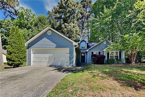 8435 Sapphire Ln, Gainesville, GA, 30506-8002 | Card Image