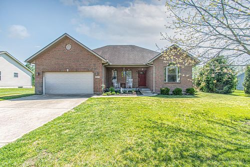 8037 Timberwind Trl, Franklin, OH, 45005-3883 | Card Image