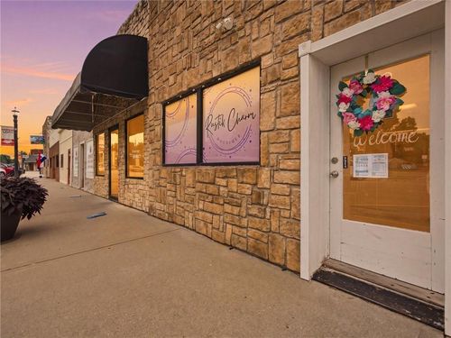 310 N Pennsylvania Ave, Lawson, MO, 64062-9403 | Card Image