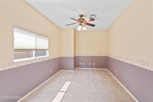 Den | Image 21