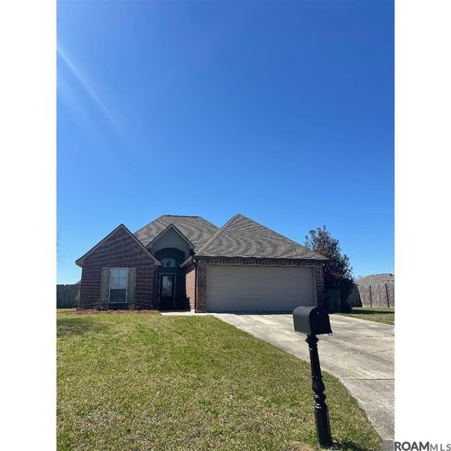 42365 Pebblestone Ave, Prairieville, LA, 70769-6292 | Card Image