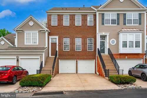 19 Avalon Ct, DOYLESTOWN, PA, 18901-2719 | Card Image