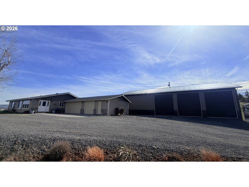 3647 Sw Highway 97, Madras, OR, 97741-8710 | Card Image