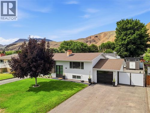 2330 Rosewood Ave, Kamloops, BC, V2B4Z1 | Card Image
