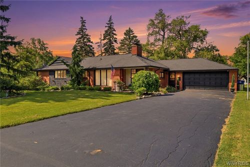 620 N Forest Rd, Amherst, NY, 14221-4965 | Card Image