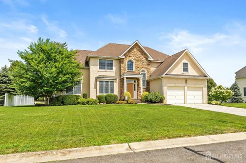 15 Heather Ct, COLUMBUS, NJ, 08022-1968 | Card Image