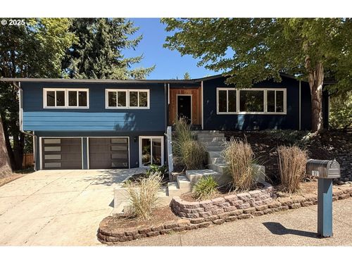 1951 Greentree Rd, Lake Oswego, OR, 97034-6827 | Card Image