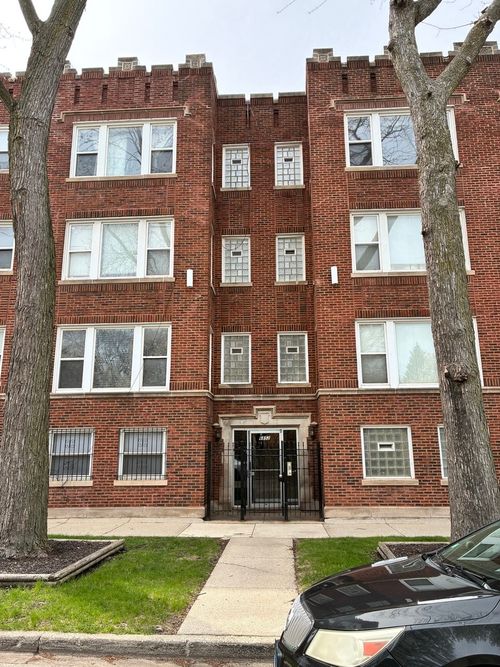 apt-3e-6852 S Dante Ave, Chicago, IL, 60637-6899 | Card Image